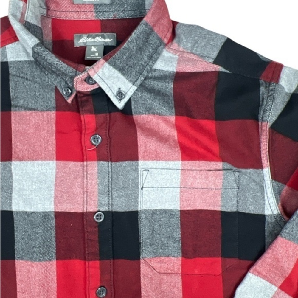 Eddie Bauer Flannel Shirt Men’s Medium Red Black Gray Buffalo‎ Plaid Classic fit - Picture 4 of 7
